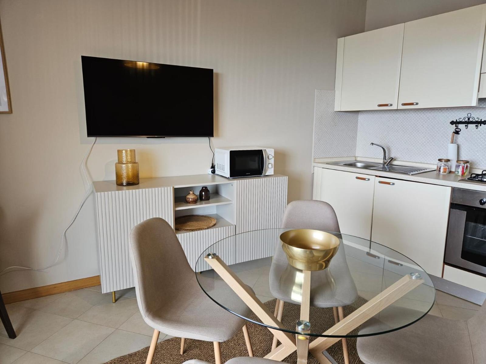 Ferienwohnung La Baia Nel Porto Sanremo Exterior foto