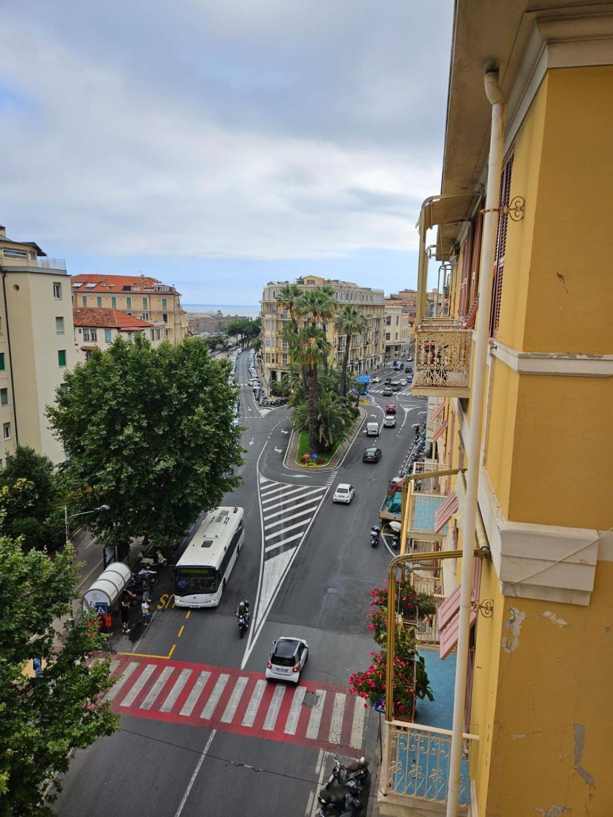Ferienwohnung La Baia Nel Porto Sanremo Exterior foto